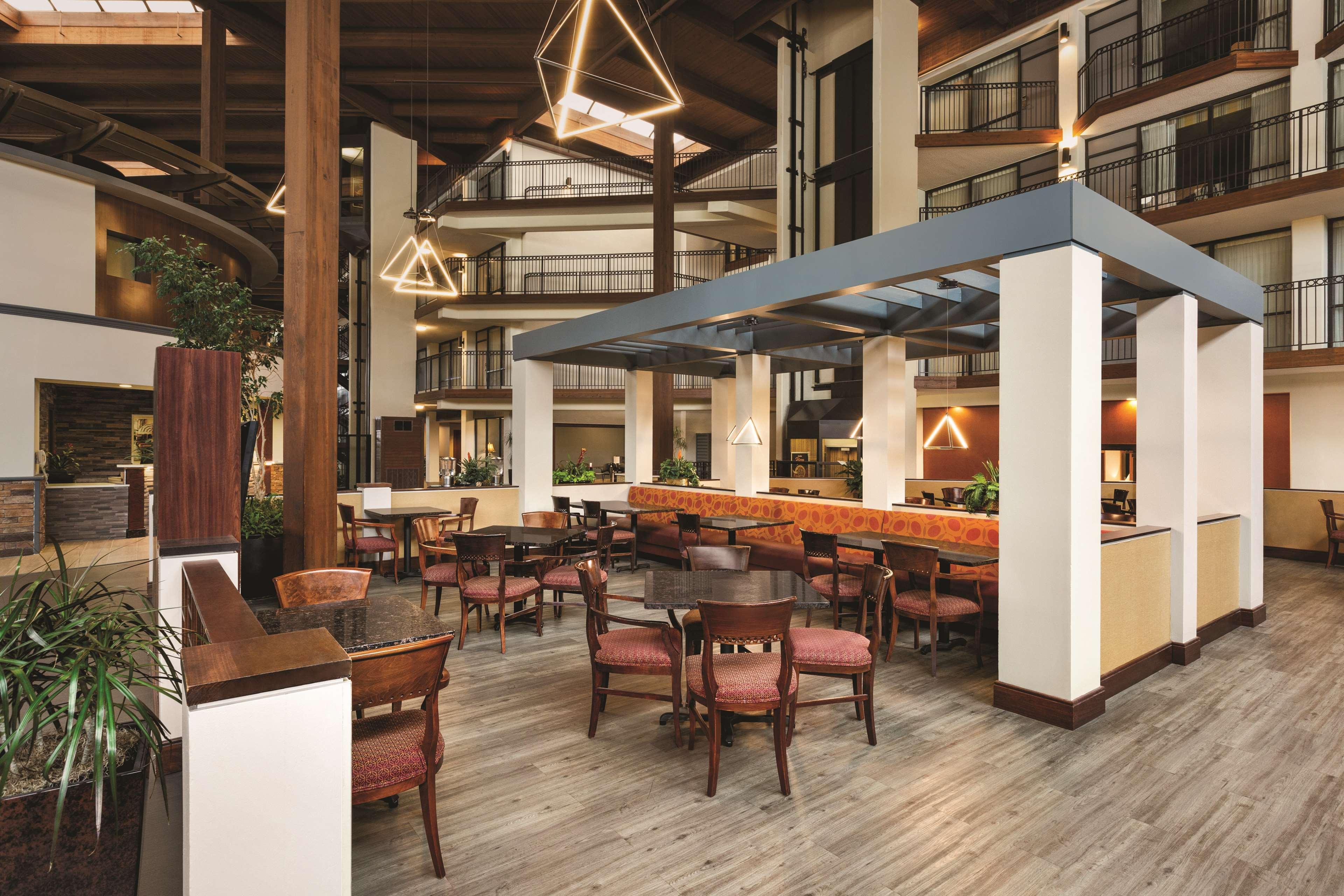 Radisson Hotel Lenexa Overland Park Ngoại thất bức ảnh